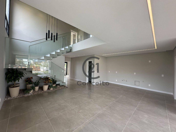 Imagem Casa com 3 Quartos à Venda, 238 m² em Lagoa Da Conceição - Florianópolis Imagem Casa com 3 Quartos à Venda, 238 m² em Lagoa Da Conceição - Florianópolis