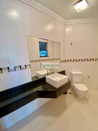 Imagem Casa com 3 Quartos à Venda, 820 m² em Arujázinho I, Ii E Iii - Arujá