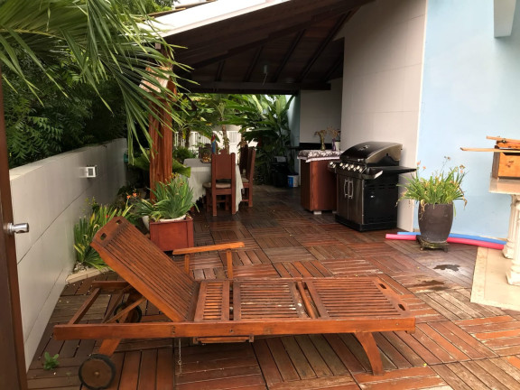 Imagem Casa com 6 Quartos à Venda, em Portão - Lauro De Freitas Imagem Casa com 6 Quartos à Venda, em Portão - Lauro De Freitas