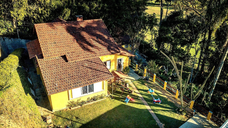 Imagem Casa com 4 Quartos à Venda, 196 m² em Golfe - Teresópolis Imagem Casa com 4 Quartos à Venda, 196 m² em Golfe - Teresópolis