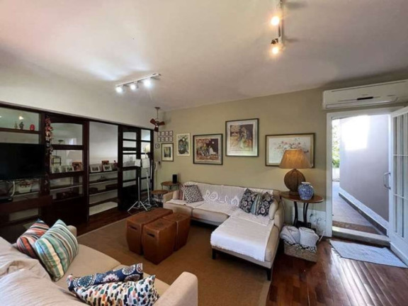 Imagem Casa com 6 Quartos à Venda, 804 m² em Chácara Granja Velha - Carapicuíba
