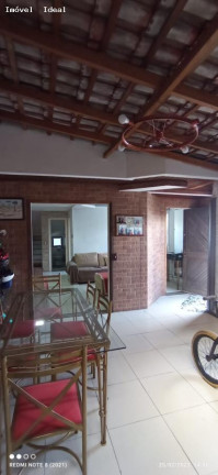 Imagem Casa com 3 Quartos à Venda, 180 m² em Boqueirão - Curitiba Imagem Casa com 3 Quartos à Venda, 180 m² em Boqueirão - Curitiba