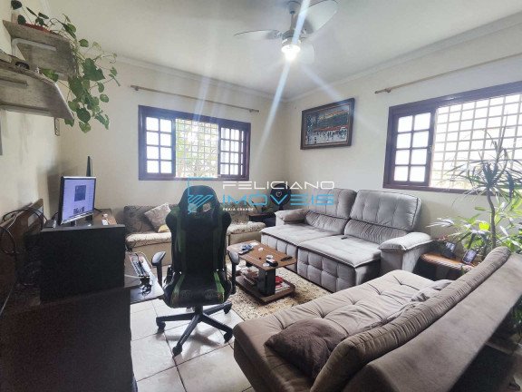 Imagem Casa com 3 Quartos à Venda, 135 m² em Maracanã - Praia Grande