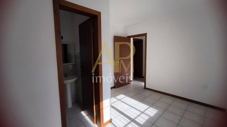 Imagem Casa com 3 Quartos à Venda, 285 m² em Canto - Florianópolis