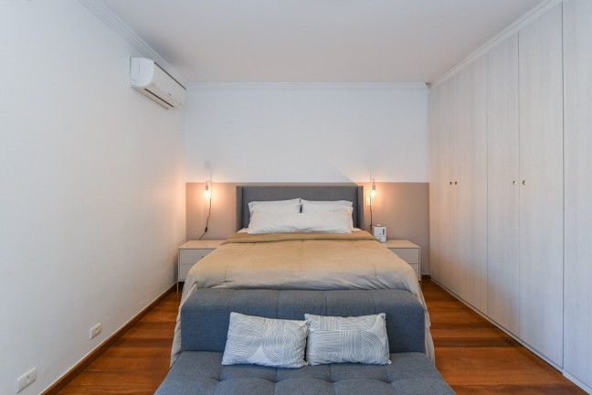 Imagem Casa com 4 Quartos à Venda, 240 m² em Jardim Caravelas - São Paulo