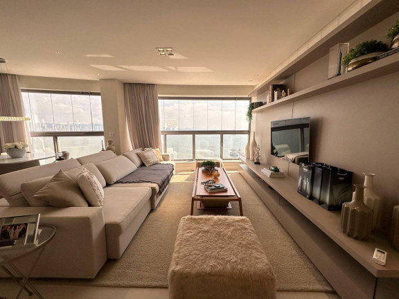 Imagem Apartamento com 4 Quartos à Venda, 183 m² em Centro - Balneário Camboriú Imagem Apartamento com 4 Quartos à Venda, 183 m² em Centro - Balneário Camboriú