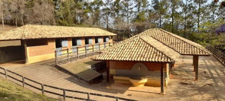Fazenda à Venda, 100 m² em Centro - Aiuruoca