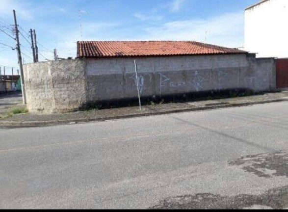 Imagem Casa com 2 Quartos à Venda, 70 m² em Castolira - Pindamonhangaba Imagem Casa com 2 Quartos à Venda, 70 m² em Castolira - Pindamonhangaba