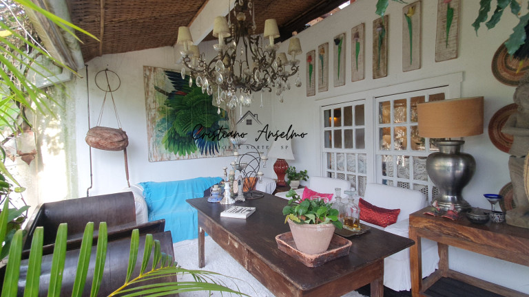 Imagem Casa com 3 Quartos à Venda, 250 m² em Ilhabela Imagem Casa com 3 Quartos à Venda, 250 m² em Ilhabela