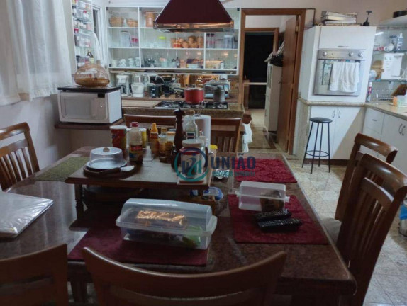 Imagem Casa com 3 Quartos à Venda, 450 m² em Pendotiba - Niterói