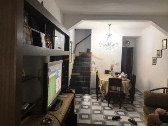 Casa com 4 Quartos à Venda, 180 m² em Jardim Tremembé - São Paulo