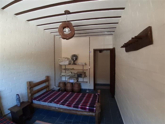 Imagem Imóvel com 3 Quartos à Venda, 250 m² em Azevedo - Joanópolis