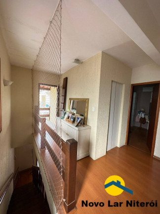 Imagem Casa com 3 Quartos à Venda, 302 m² em Piratininga - Niterói