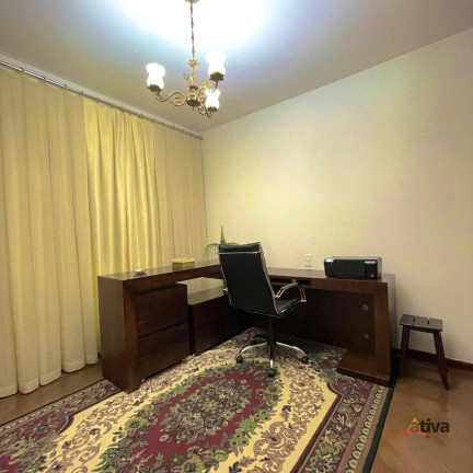 Imagem Casa com 4 Quartos à Venda, 298 m²