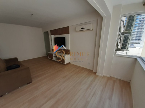 Imagem Apartamento com 2 Quartos à Venda, 67 m² em Centro - Florianópolis