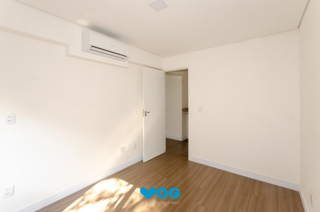 Imagem Imóvel com 1 Quarto para Alugar, 43 m² em Jardim Botânico - Porto Alegre Imagem Imóvel com 1 Quarto para Alugar, 43 m² em Jardim Botânico - Porto Alegre