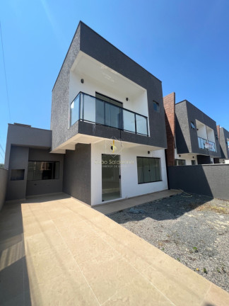Sobrado com 4 Quartos à Venda, 130 m² em Balneário Eliane - Guaratuba