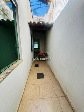 Casa com 3 Quartos à Venda, 125 m² em Centro - Santana Do Paraíso