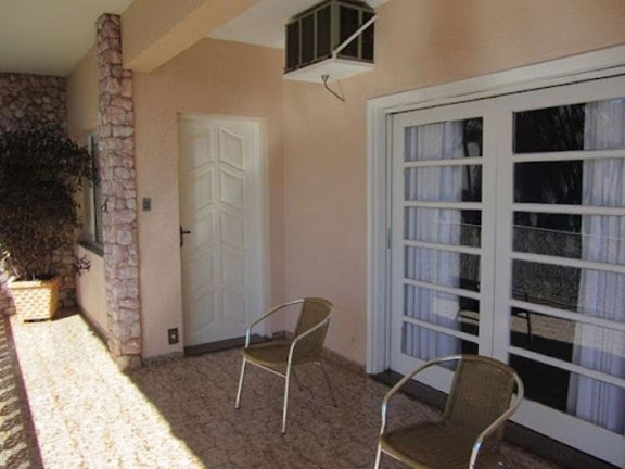 Imagem Casa com 3 Quartos à Venda, 415 m² em Alvinópolis - Atibaia
