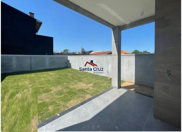 Imagem Sobrado com 3 Quartos à Venda, 225 m² em São João Do Rio Vermelho - Florianópolis