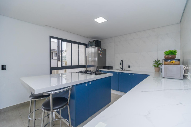 Sobrado com 3 Quartos à Venda, 178 m² em Portão - Curitiba
