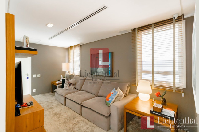Imagem Casa com 3 Quartos à Venda, 495 m² em Jardim Paulista - São Paulo Imagem Casa com 3 Quartos à Venda, 495 m² em Jardim Paulista - São Paulo