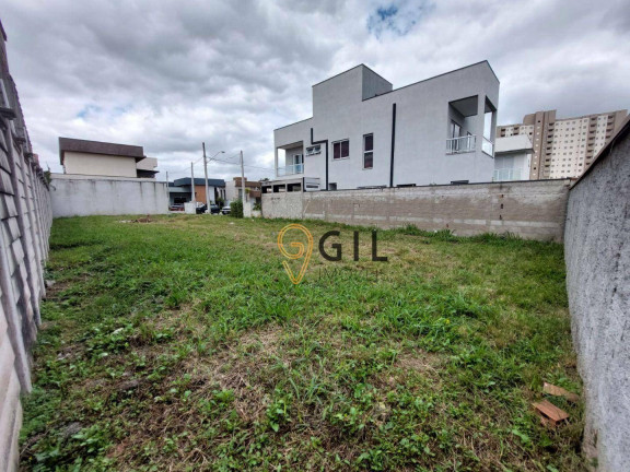 Terreno à Venda, 392 m² em Jardim Jacinto - Jacareí
