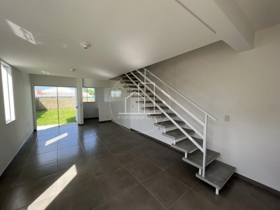 Imagem Casa com 3 Quartos à Venda, 185 m² em São João Do Rio Vermelho - Florianópolis Imagem Casa com 3 Quartos à Venda, 185 m² em São João Do Rio Vermelho - Florianópolis