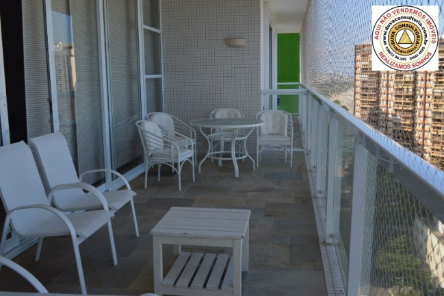 Imagem Apartamento com 4 Quartos à Venda, 300 m² em Pitangueiras - Guarujá Imagem Apartamento com 4 Quartos à Venda, 300 m² em Pitangueiras - Guarujá