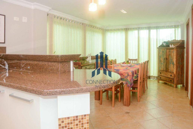 Imagem Casa com 3 Quartos à Venda, 379 m² em Santa Felicidade - Curitiba