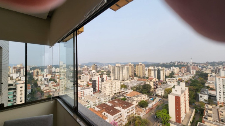 Imagem Apartamento com 3 Quartos à Venda, 206 m² em Menino Deus - Porto Alegre