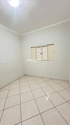 Imagem Casa com 3 Quartos à Venda, 200 m²