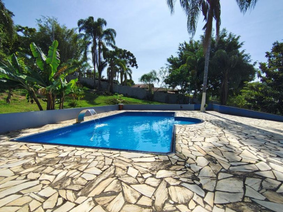 Imagem Imóvel com 3 Quartos à Venda, 2.400 m² em Biritiba Mirim