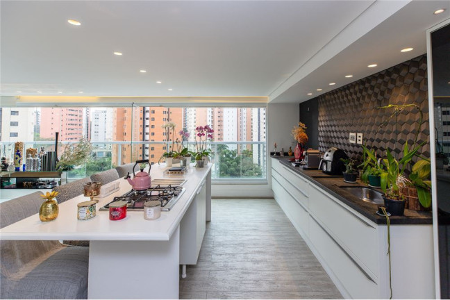 Imagem Apartamento à Venda, 335 m² em Moema - São Paulo Imagem Apartamento à Venda, 335 m² em Moema - São Paulo