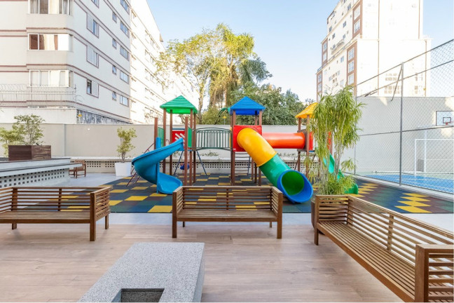 Imagem Imóvel com 3 Quartos à Venda, 141 m² em Bigorrilho - Curitiba Imagem Imóvel com 3 Quartos à Venda, 141 m² em Bigorrilho - Curitiba