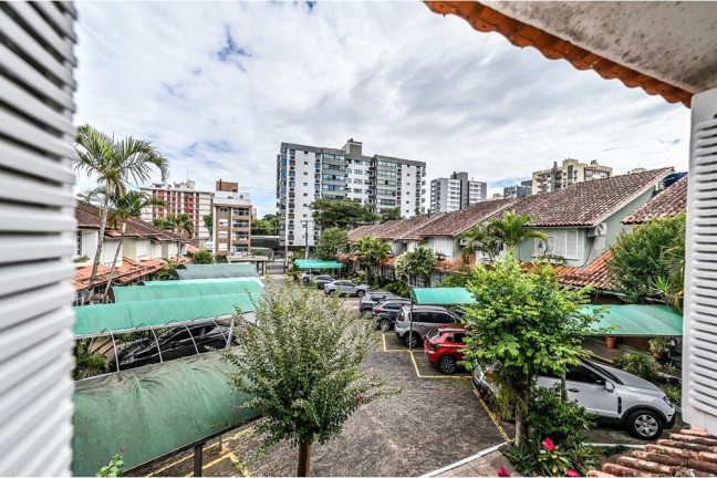 Imagem Casa com 2 Quartos à Venda, 80 m² em Tristeza - Porto Alegre