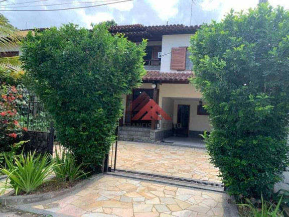 Imagem Casa com 4 Quartos à Venda, 360 m² em Itacoatiara - Niterói Imagem Casa com 4 Quartos à Venda, 360 m² em Itacoatiara - Niterói