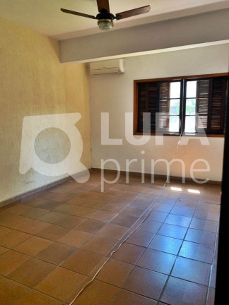 Imagem Casa com 2 Quartos à Venda, 227 m² em Tremembé - São Paulo Imagem Casa com 2 Quartos à Venda, 227 m² em Tremembé - São Paulo