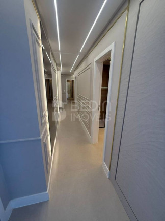 Imagem Cobertura com 4 Quartos à Venda, 326 m² em Centro - Balneário Camboriú