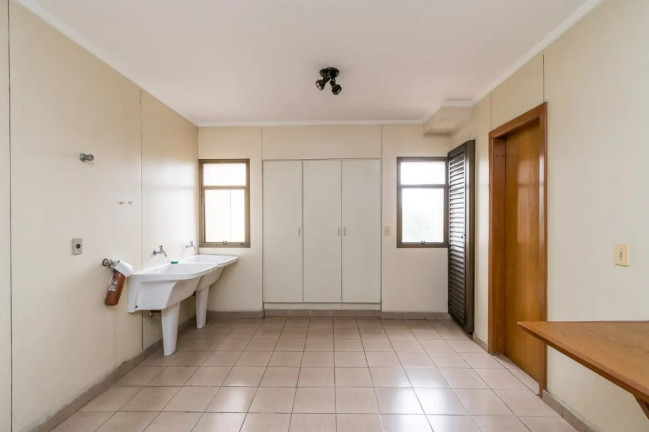 Imagem Imóvel com 4 Quartos à Venda, 370 m² em Morumbi - São Paulo Imagem Imóvel com 4 Quartos à Venda, 370 m² em Morumbi - São Paulo