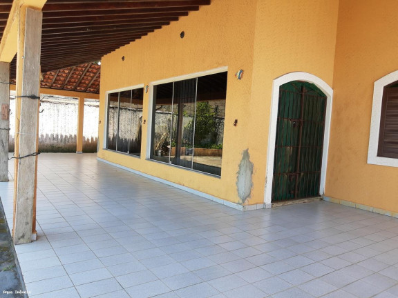 Imagem Casa com 5 Quartos à Venda, 650 m² em Jardim Das Palmeiras - Itanhaém Imagem Casa com 5 Quartos à Venda, 650 m² em Jardim Das Palmeiras - Itanhaém