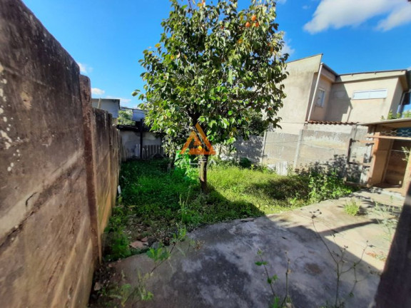 Imagem Casa com 2 Quartos à Venda, 70 m²