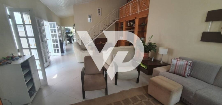 Imagem Casa com 3 Quartos à Venda, 250 m² em Alphaville - Santana De Parnaíba Imagem Casa com 3 Quartos à Venda, 250 m² em Alphaville - Santana De Parnaíba