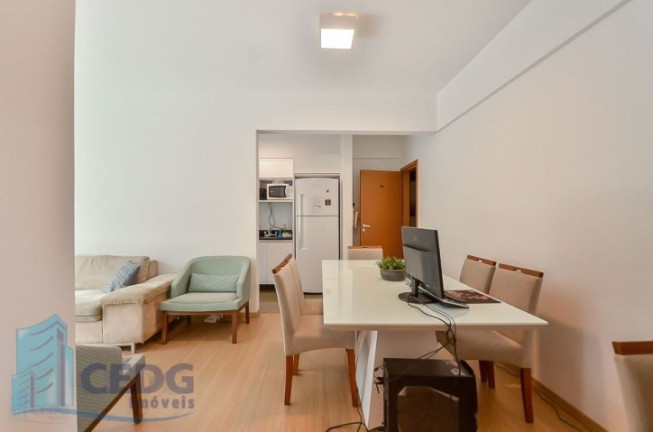 Imagem Apartamento com 2 Quartos à Venda, 60 m² em Bigorrilho - Curitiba