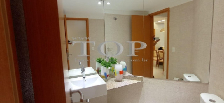 Imagem Apartamento com 3 Quartos à Venda, 140 m² em Pitangueiras - Guarujá Imagem Apartamento com 3 Quartos à Venda, 140 m² em Pitangueiras - Guarujá