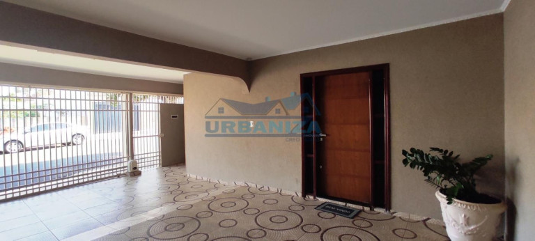 Imagem Casa com 3 Quartos à Venda, 216 m² em Jardim Icaray - Birigui