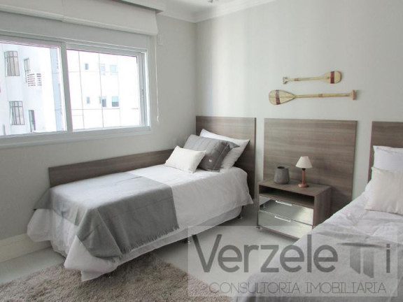 Imagem Apartamento com 3 Quartos à Venda, 198 m² em Centro - Balneário Camboriú Imagem Apartamento com 3 Quartos à Venda, 198 m² em Centro - Balneário Camboriú