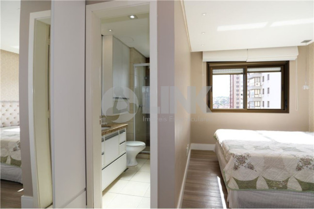 Imagem Apartamento com 3 Quartos à Venda, 84 m² em Passo Da Areia - Porto Alegre
