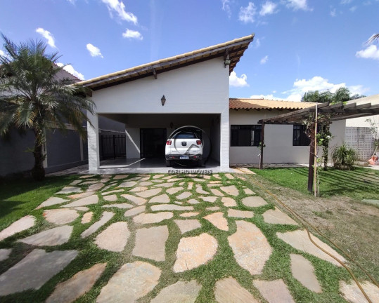 Casa com 3 Quartos à Venda, 270 m² em Setor Habitacional Samambaia - Vicente Pires