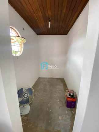 Imagem Casa com 3 Quartos à Venda, 180 m² em Restinga - Porto Alegre